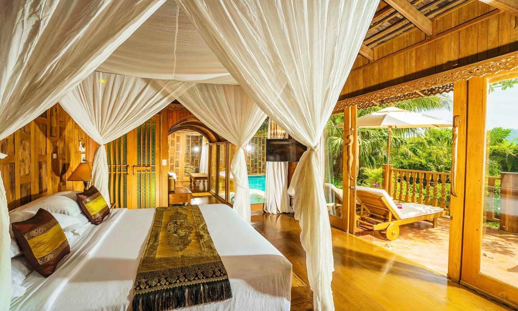 Santhiya Koh Phangan Resort And Spa Eksteriør bilde A bedroom at the resort