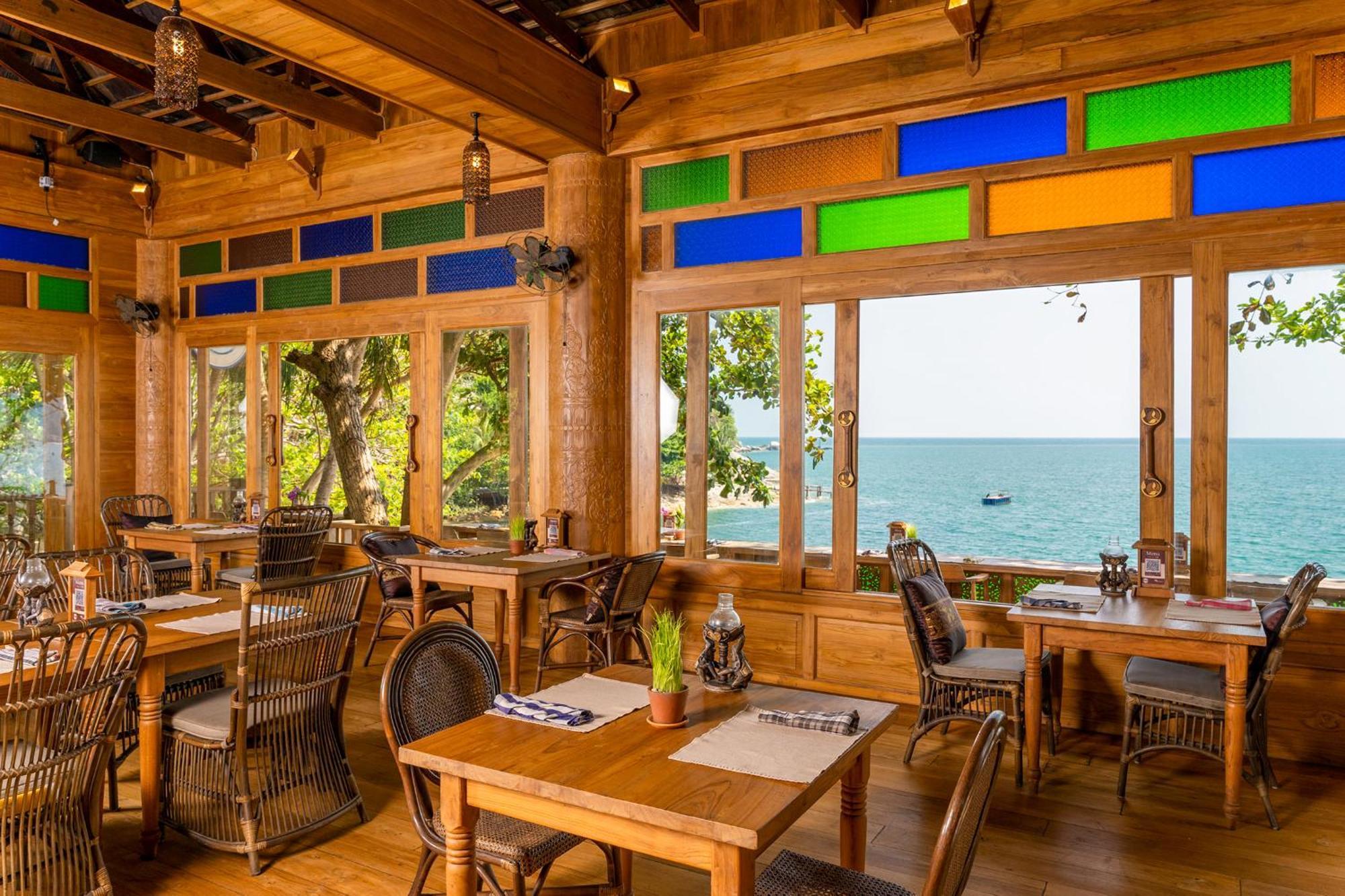 Santhiya Koh Phangan Resort And Spa Eksteriør bilde Restaurant